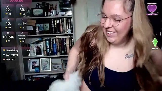 Stripchat cam girl Demi_WelshX