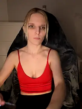 Stripchat cam girl BellaxBloom_