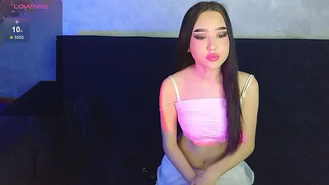 Stripchat cam girl NaomiKim_