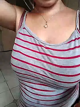 Stripchat cam girl AMORARDENTE