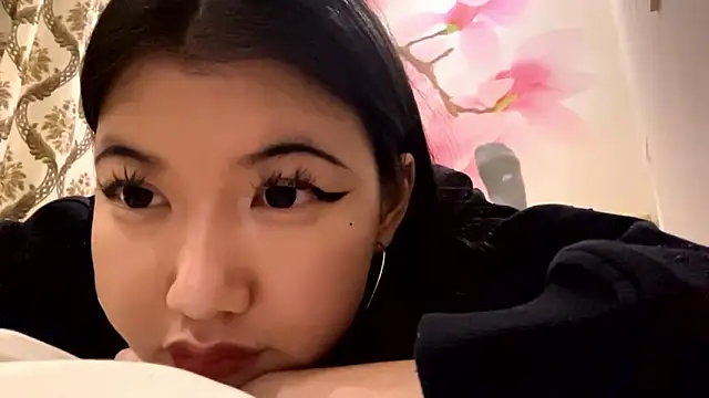 Stripchat cam girl EriVibe