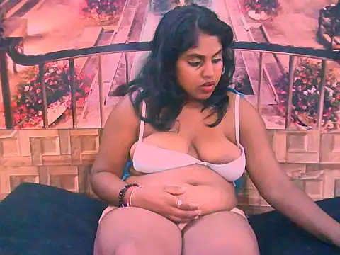 Stripchat cam girl IndianDiva27