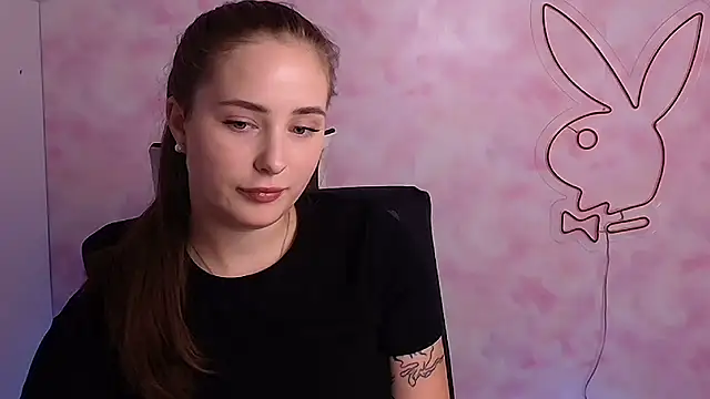 Stripchat cam girl Hanna_Night