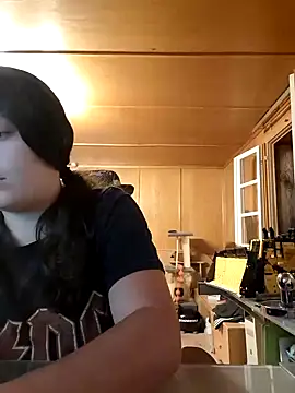 Stripchat cam girl YoungLisaxx