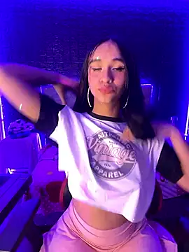 Stripchat cam girl Isabella-LS