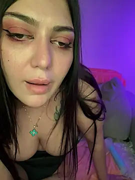 Stripchat cam girl PurpleYona