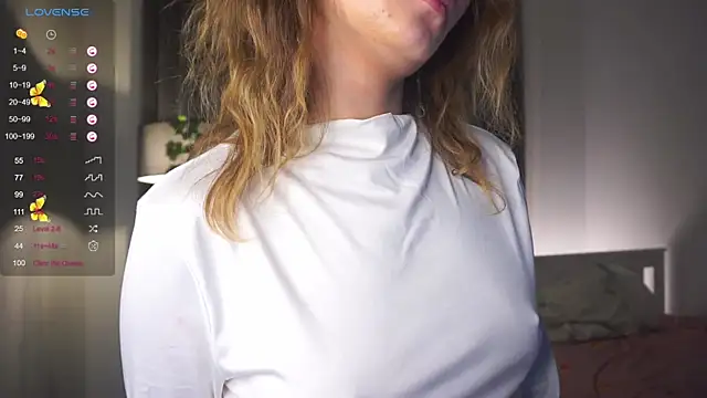 Stripchat cam girl DominoBlumer