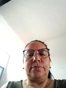 Stripchat cam girl Cherie-Deville-