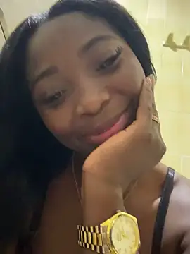 Stripchat cam girl EmilyKisx
