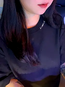 Stripchat cam girl Linhbae