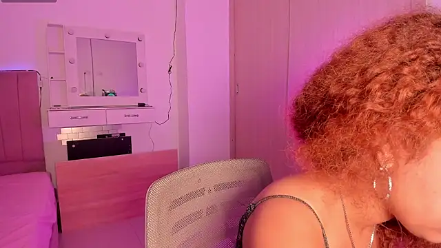 Stripchat cam girl sally_rousse