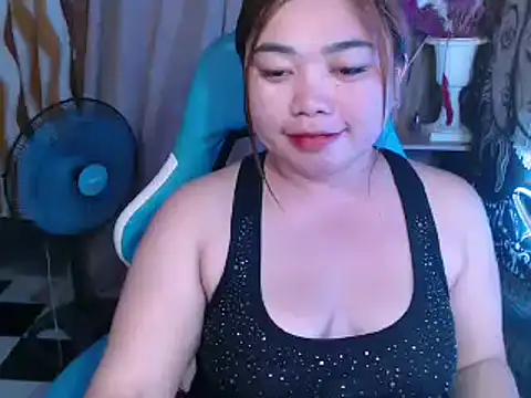 Stripchat cam girl naughty_mae