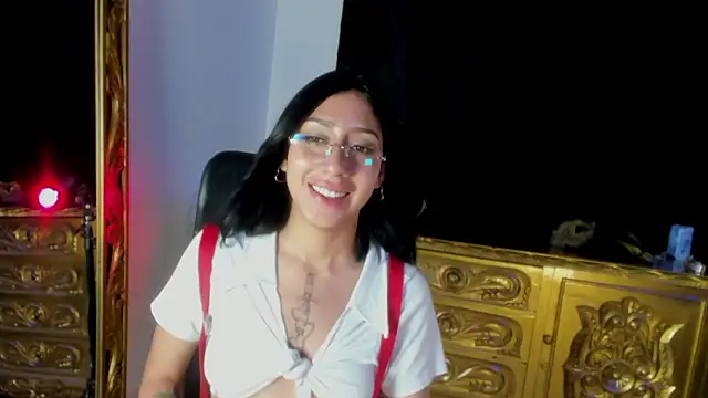 Stripchat cam girl lorieett