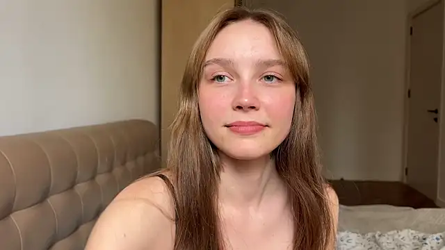 Thumbnail of Lolatatee - Stripchat live cam
