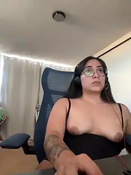 Thumbnail of vampiralatina - Stripchat live cam