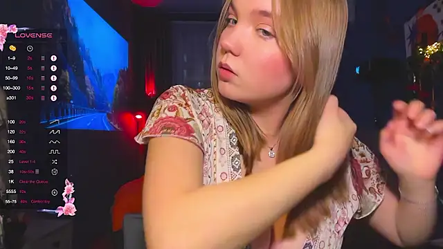 Stripchat cam girl RebeccaEglitis