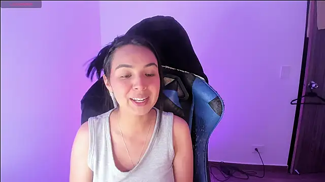 Stripchat cam girl Emily_Nicole