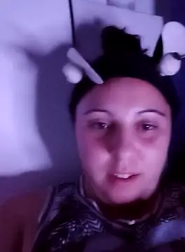 Stripchat cam girl HoneyMilfm