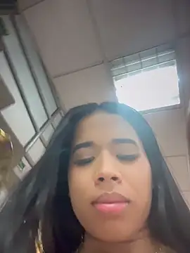 Thumbnail of EmmaExoticaXXX - Stripchat live cam