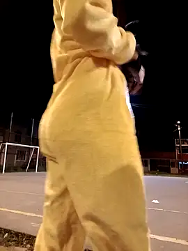 Stripchat cam girl LunaHot_777