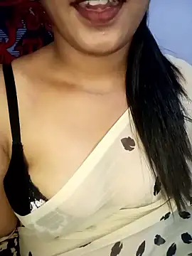 Stripchat cam girl Bhanubaby143