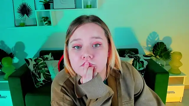 Stripchat cam girl AliseFoster