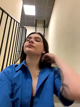 Stripchat cam girl Ivoryy_