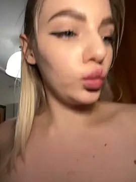 Stripchat cam girl HugeBoobsAlice