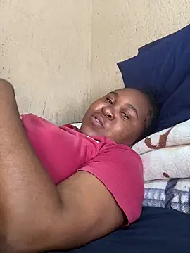 Stripchat cam girl ChubbyAssyiyer