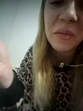 Stripchat cam girl SUSELLAM1