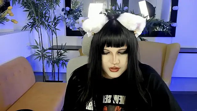 Stripchat cam girl MilBabyy