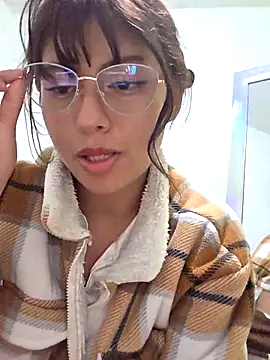 Stripchat cam girl emma7love