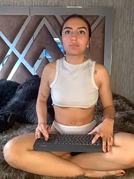 Stripchat cam girl ZoeJohnson_Pink