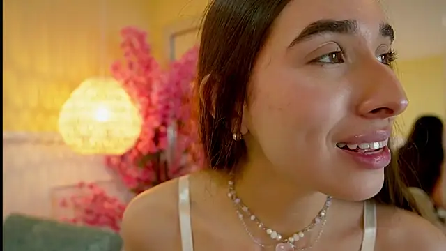 Stripchat cam girl LoonaNyx