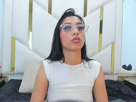 Stripchat cam girl MiaMarshhall