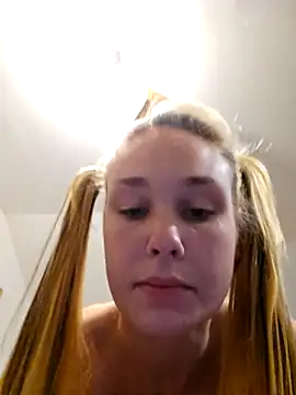 Stripchat cam girl ft1glo