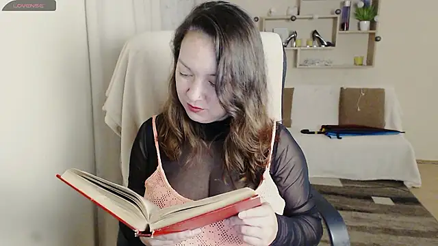 Stripchat cam girl RainbowLadY_