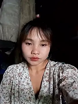 Stripchat cam girl EllyBaby20