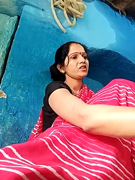 Stripchat cam girl Jooli_xx