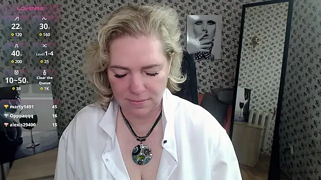 Stripchat cam girl unsual_milf