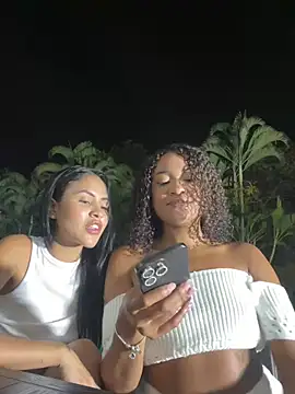 Stripchat cam girl ARI-on-VALE