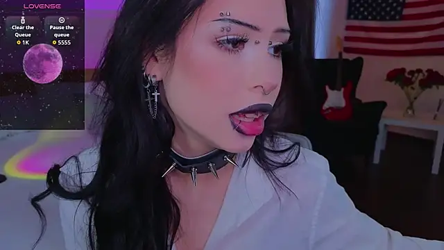 Stripchat cam girl venomeowww__