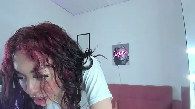 Stripchat cam girl dahiaan_as