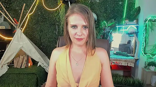 Stripchat cam girl EmiliaBedy