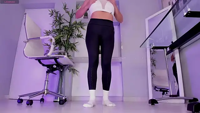 Stripchat cam girl hannah_howeell__