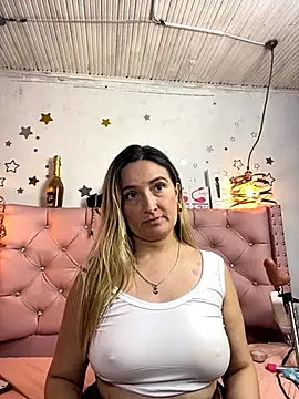 Stripchat cam girl antonella87