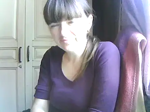 Stripchat cam girl CandyLuna19