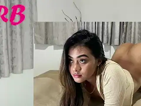 Stripchat cam girl mia_rosee11