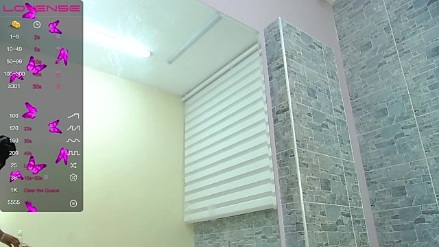 Stripchat cam girl MalaikaJonnes