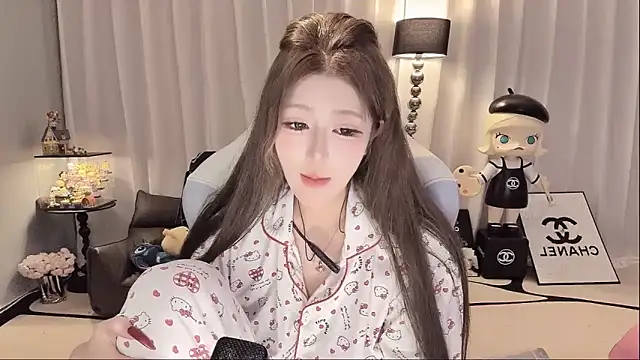 Stripchat cam girl -Xiaoxue